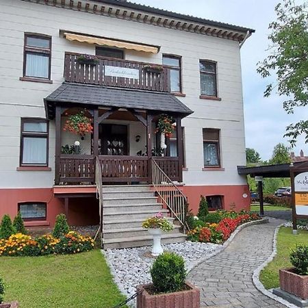 Ferienwohnungen Parkschloesschen Bad Pyrmont Bagian luar foto